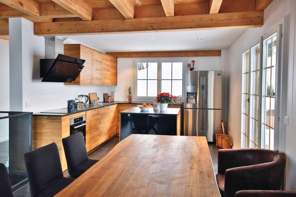 Exklusives Chalet Mit Traumhafter See- Und Bergsicht Seelisberg Luaran gambar