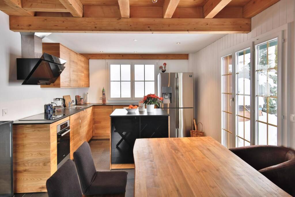 Exklusives Chalet Mit Traumhafter See- Und Bergsicht Seelisberg Luaran gambar
