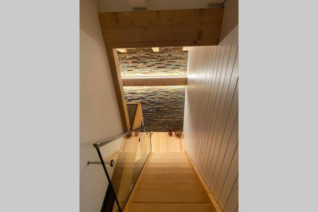 Exklusives Chalet Mit Traumhafter See- Und Bergsicht Seelisberg Luaran gambar