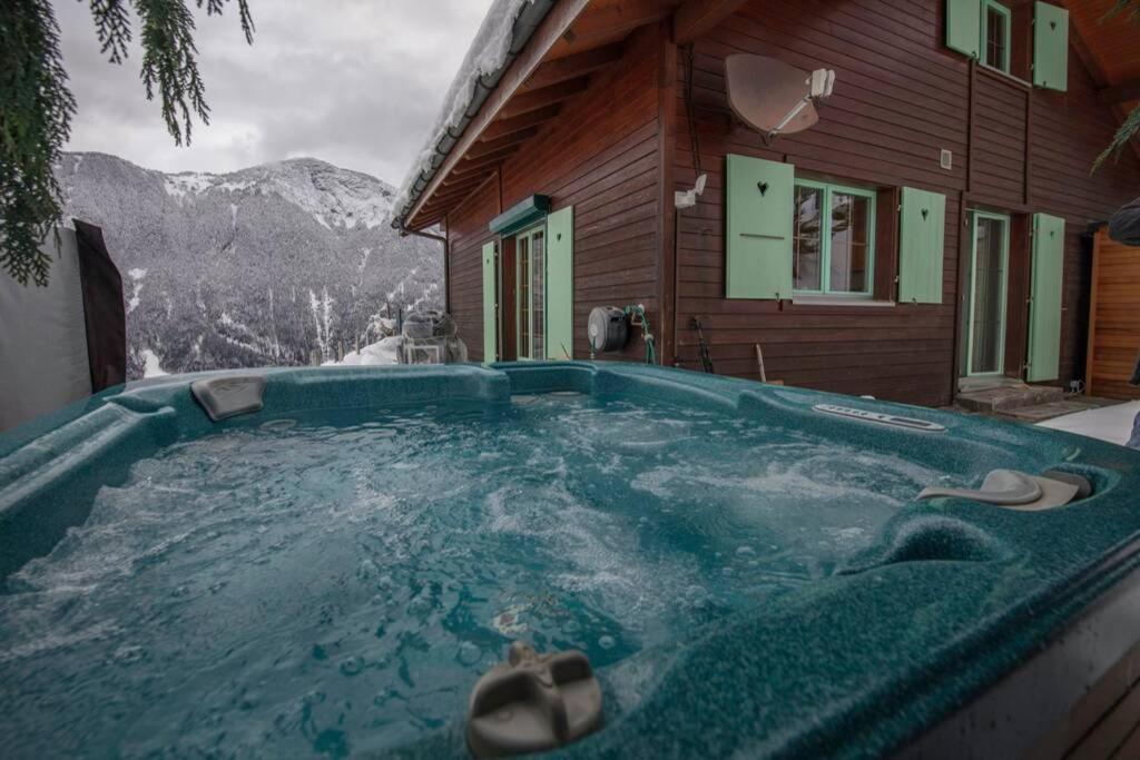 Exklusives Chalet Mit Traumhafter See- Und Bergsicht Seelisberg Luaran gambar